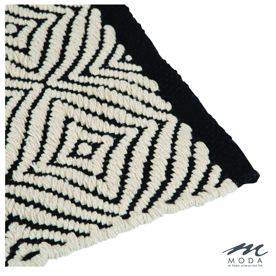 Bath Mat Aztec - Black/Natural (20” x 32”)