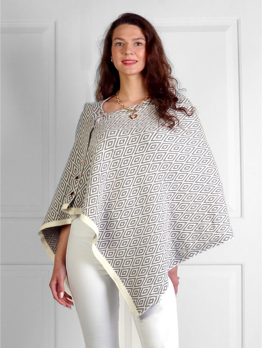 Diamond Pattern Button Shawl - Grey