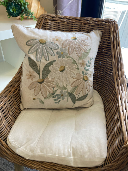 Natural Daisy Square Cushion